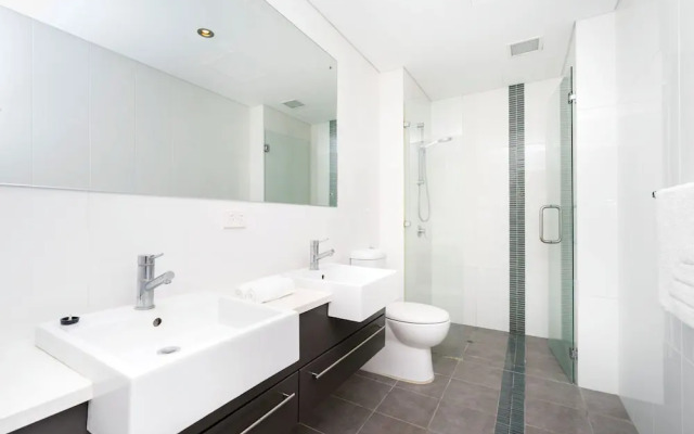 Luxury Modern Double Ensuite Apartment
