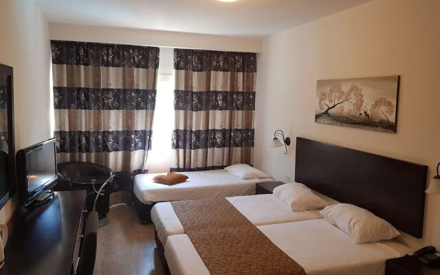 Restal Hotel