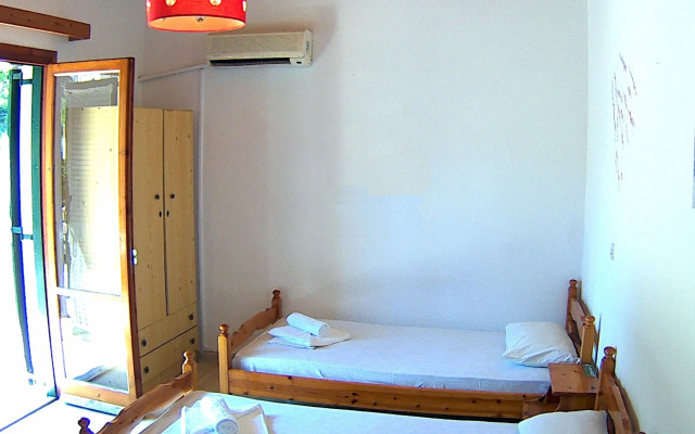 Pyla Rooms