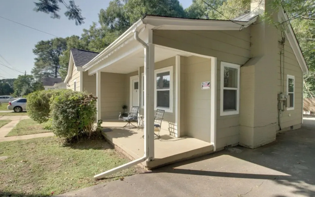 Simple Shelby Vacation Rental Near Park!