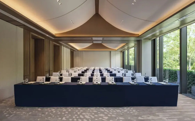 Intercontinental Xiangyang by IHG