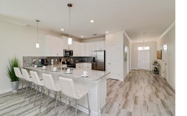 Champions Gate (230704) - 8 Br Villa