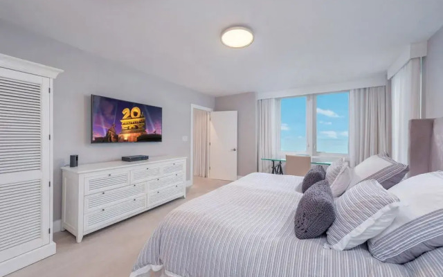 Roney Palace Condo Luxury Rentals