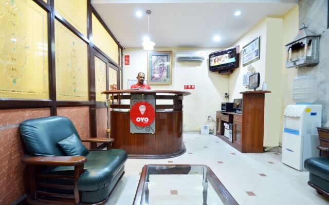 OYO 7219 Corporate Inn