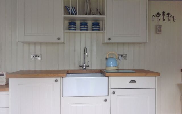 Little Trelawney Shepherd Hut