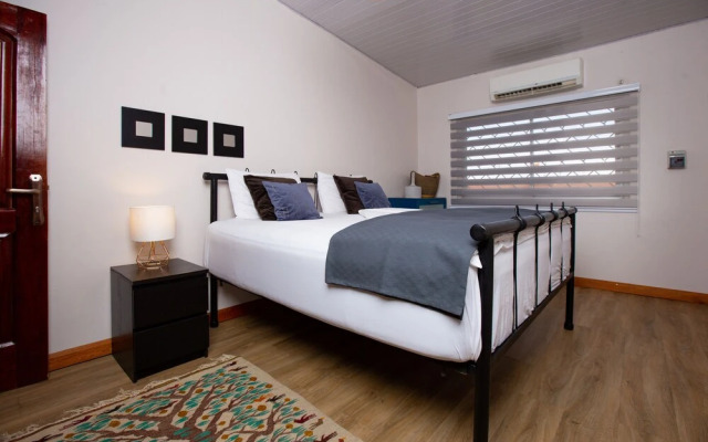 Oheneba Tema - Luxury Hot -tub Retreat With Wi-fi