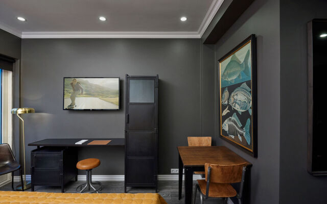 41 - A Townhouse Hotel