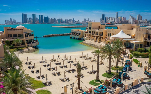 Novotel Bahrain Al Dana Resort