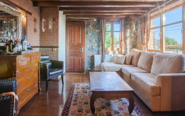 Traditional Holiday Home in Pella With Garden