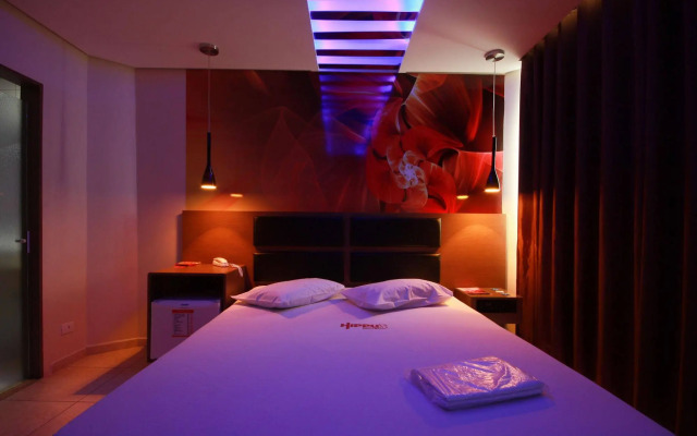Hippus Motel (Adult Only)