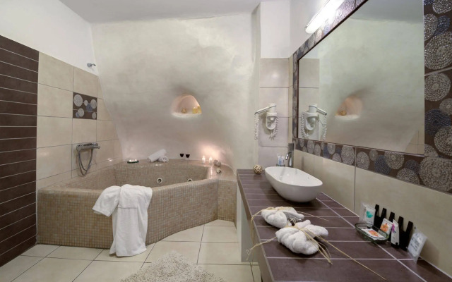 Dream Island Hotel