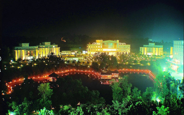 Jingming Hotspring Holiday Resort