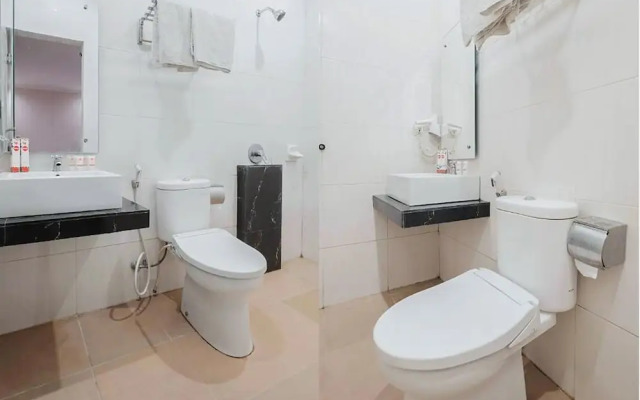 OYO 308 Grand Pacifik Hotel