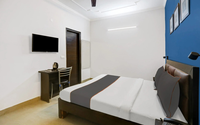 Super Collection O Agniv Residency Near Saket Metro