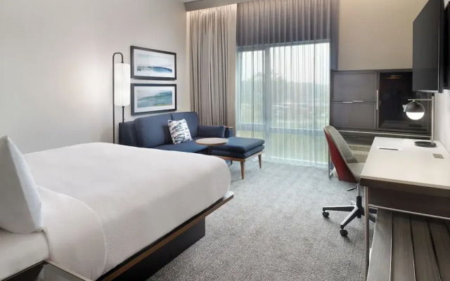 Courtyard BY Marriott Atlanta Covington