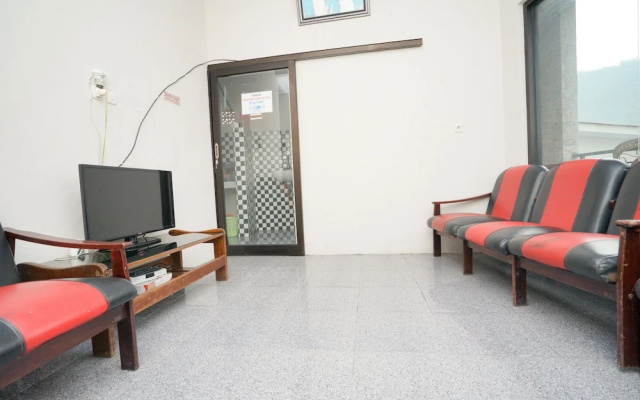OYO 2327 Dome Hotel
