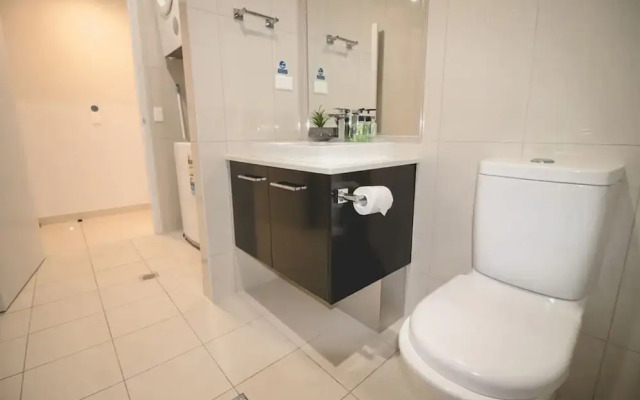 ZEN CENTRAL CBD - 3 Bedroom Apartment
