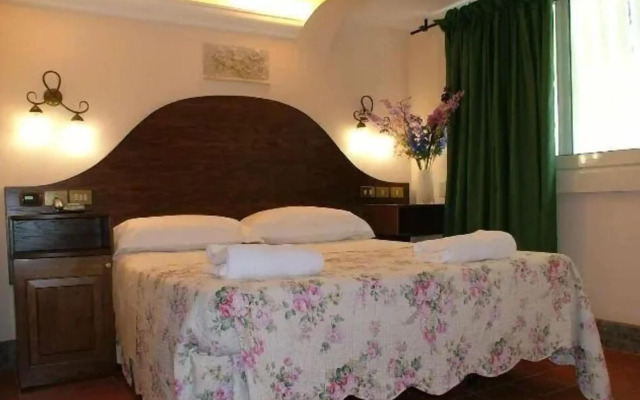 Hotel Okapi