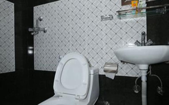 Aarya Chaitya Inn