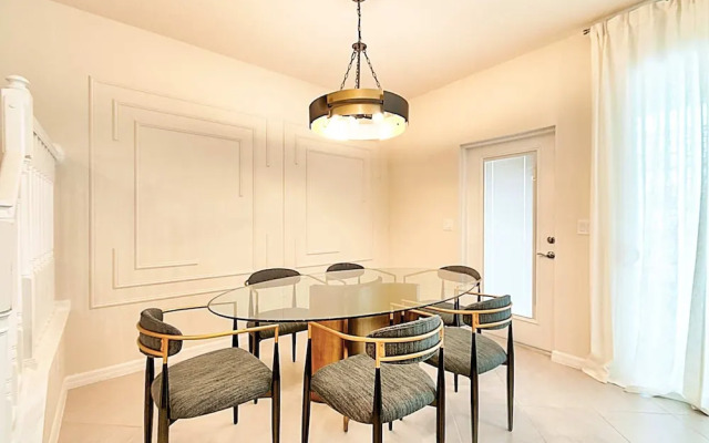 16037 Dream Vacation Family Home 5BD