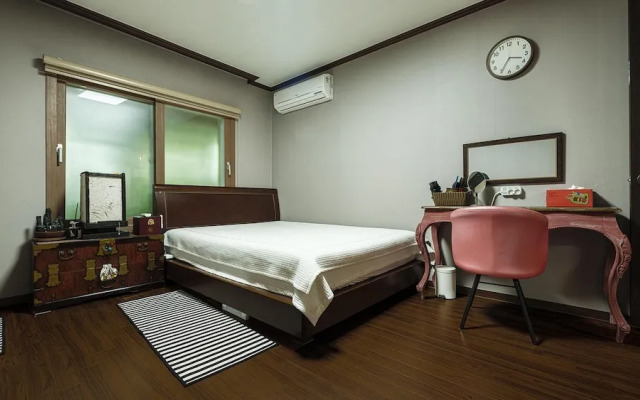 Jeju Supgol Dokchae Pension