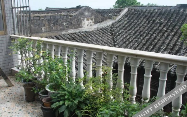 Tongli Shiyi Guest House