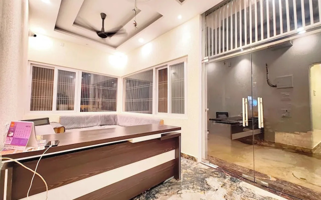 Hotel V Palace Ayodhya