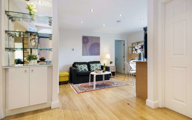 Cosy Point West Cromwell Road Apartment - SRG