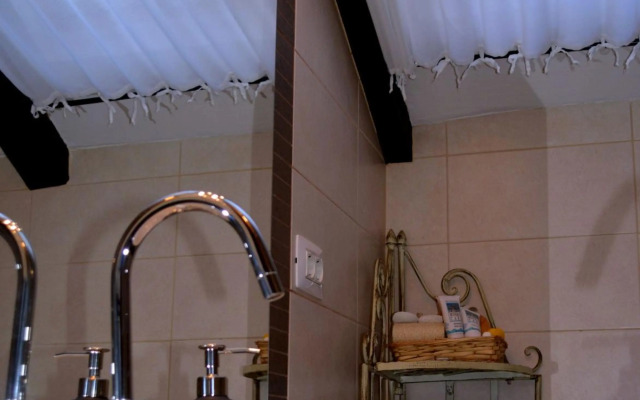 Casa del Padre - Annabelle