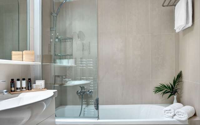 Blazer Suites Hotel