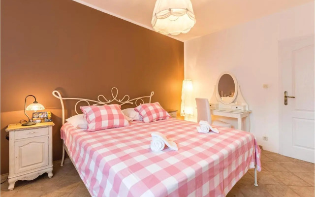 Four-Bedroom Holiday Home in Kastel Novi
