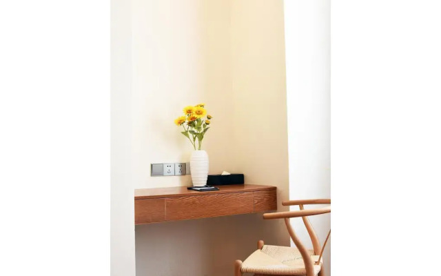 Shanghai Lintin Holiday Hotel