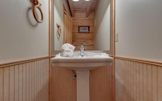 Big Bear 2 - Five Bedroom Cabin