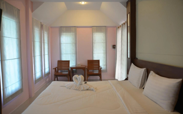 Chanpraya Resort – Guest Rooms – Chanthaburi
