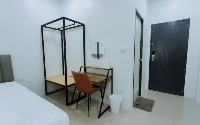 The Rich Hotel