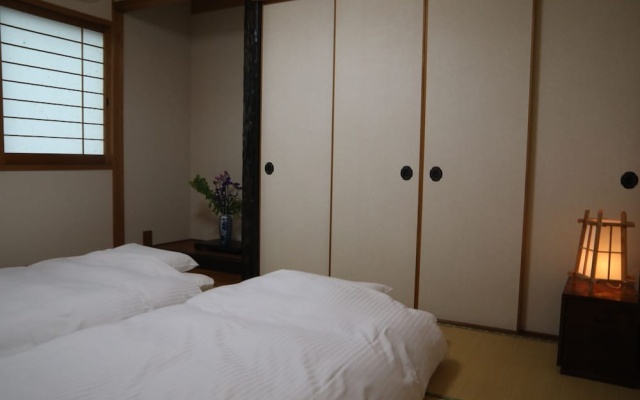 Stay Omihachiman Ekimae Inn – Guest Rooms – Omihachiman