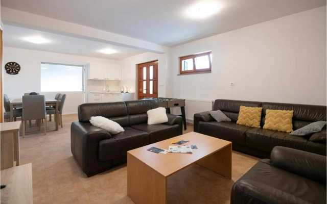 Three-Bedroom Holiday Home in Imotski