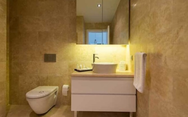 Coresh Suites