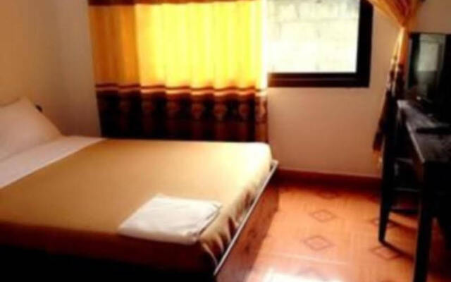 Jing Chaleun Guesthouse