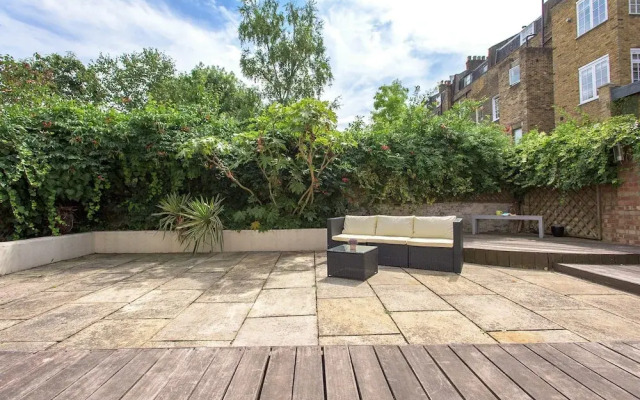 Platinum Apartment Mornington Crescent 9986