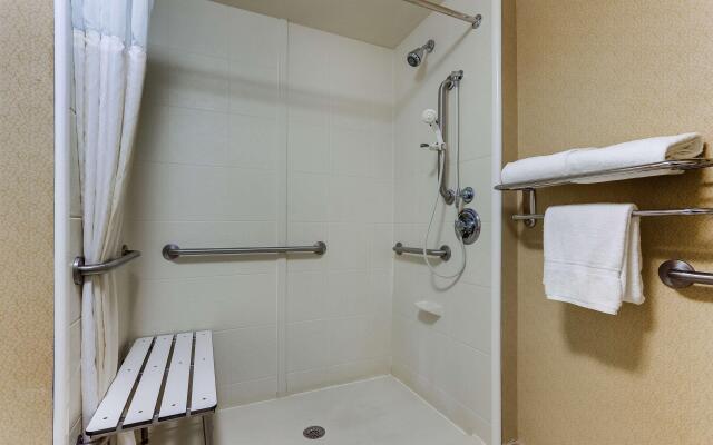 Hilton Garden Inn Indianapolis Airport