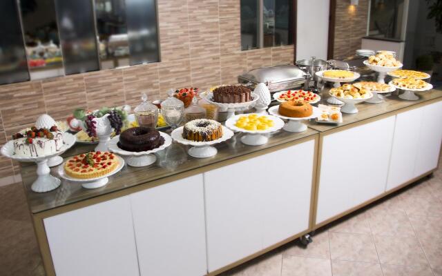 Hotel Rekinte