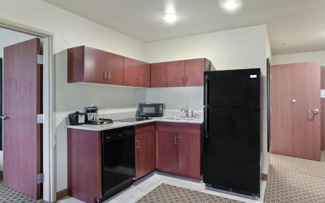 Cobblestone Hotel & Suites – Pulaski/Green Bay