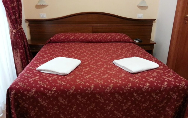 Rome City Inn