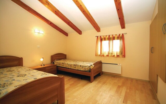 Amazing Home in Pula With 2 Bedrooms