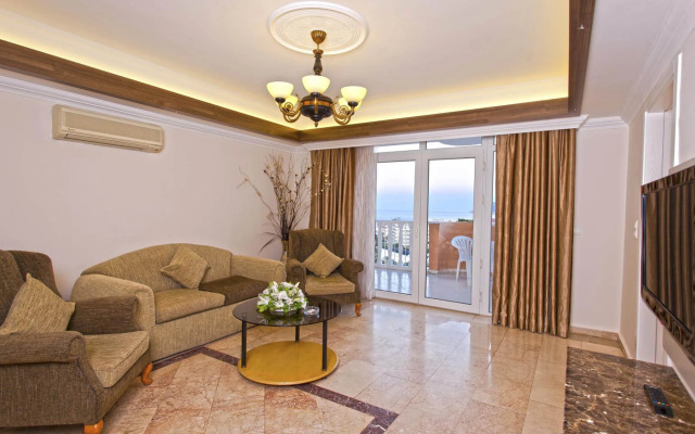 Club Paradiso Hotel
