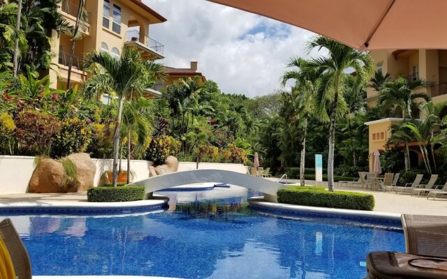 Bella Vista Condominiums