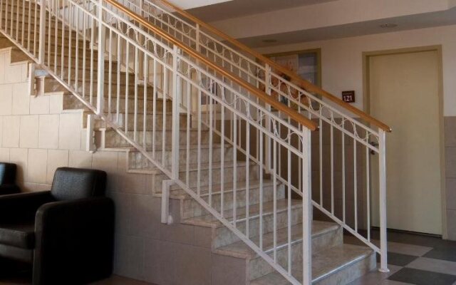 Hi Arad Hostel