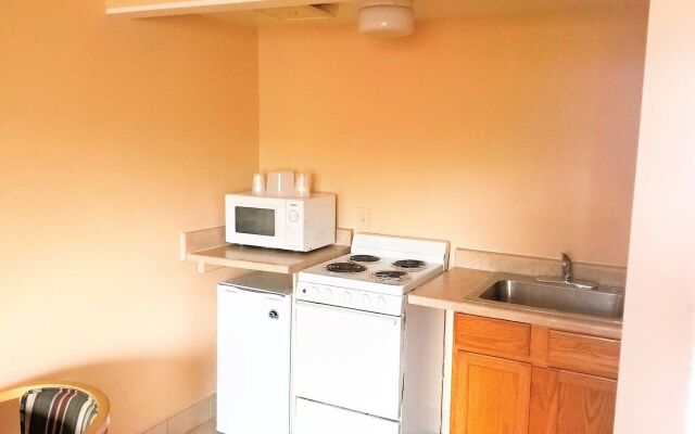 Portland Value Inn & Suites