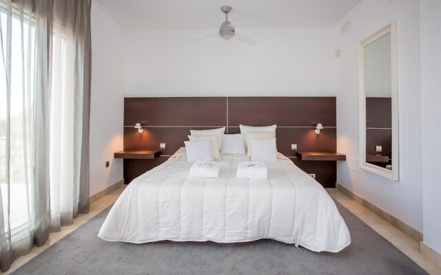Fantastic Luxury Villa Near Marbella